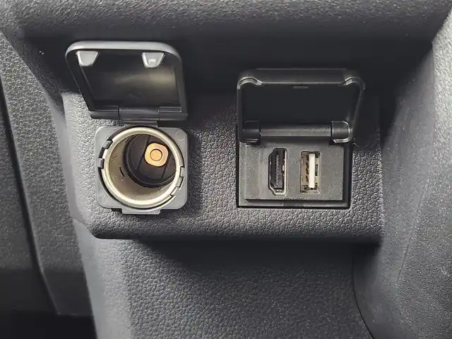 ダイハツ アトレー バン RS 愛知県 2025(令7)年 0.4万km オフビートカーキM 純正9インチディスプレイオーディオ/バックカメラ/AppleCarPlay/AndroidAuto/スマートアシスト/衝突被害軽減ブレーキ/レーダークルーズコントロール/横滑り防止装置/コーナーセンサー/レーンキープアシスト/オートライト/オートマチックハイビーム/LEDヘッドライト/LEDフォグライト/両側電動スライドドア/HDMI接続/純正フロアマット/プッシュスタート/スマートキー/スペアキー