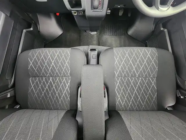 ダイハツ アトレー バン RS 愛知県 2025(令7)年 0.4万km オフビートカーキM 純正9インチディスプレイオーディオ/バックカメラ/AppleCarPlay/AndroidAuto/スマートアシスト/衝突被害軽減ブレーキ/レーダークルーズコントロール/横滑り防止装置/コーナーセンサー/レーンキープアシスト/オートライト/オートマチックハイビーム/LEDヘッドライト/LEDフォグライト/両側電動スライドドア/HDMI接続/純正フロアマット/プッシュスタート/スマートキー/スペアキー