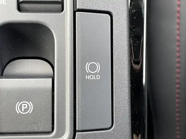 トヨタ プリウス Z 兵庫県 2024(令6)年 1.7万km グレー 純正１２．３インチディスプレイオーディオ/追従クルコン/前方ドラレコ/１９インチＡＷ/デジタルインナミラー/パノラマビュー/パワーバックドア　/ＢＴ/ＴｙｐｅＣ接続/レザー/オートハイビーム/ビルトインETC2.0/フルセグ/AC100V/D+N席シートヒーター/エアシート/ステアリングヒーター/ヘッドライトレベロイザ/ワイヤレス充電