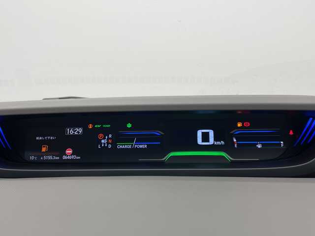 ホンダ フリード ハイブリット G ホンダセンシング 愛知県 2017(平29)年 6.5万km ホワイトオーキッドパール ホンダセンシング/両側パワースライドドア/純正9型ナビ　SDカードなし/バックカメラ/レーダークルーズコントロール/ETC/ドライブレコーダー/衝突軽減システム/フルセグ/CD DVD/Bluetooth/ステアリングスイッチ/スマートキー/プッシュスタート