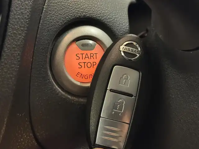 日産 ジューク 15RX 群馬県 2014(平26)年 6.5万km ブリリアントホワイトパール 純正ナビ/　フルセグ/BT/CD/DVD/アラウンドビューモニター/プッシュスタート/スマートキー/前後ドライブレコーダー/ETC/アイドリングストップ/オートライト/純正フロアマット/フォグランプ