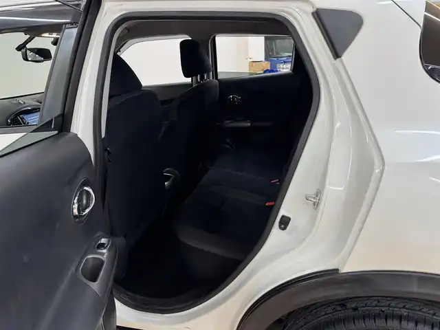 日産 ジューク 15RX 群馬県 2014(平26)年 6.5万km ブリリアントホワイトパール 純正ナビ/　フルセグ/BT/CD/DVD/アラウンドビューモニター/プッシュスタート/スマートキー/前後ドライブレコーダー/ETC/アイドリングストップ/オートライト/純正フロアマット/フォグランプ