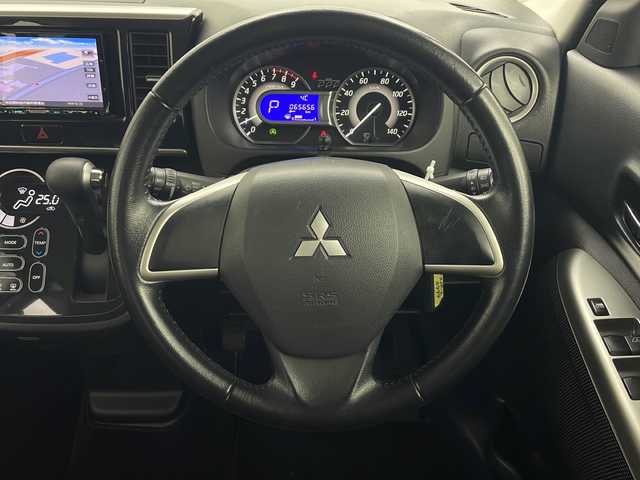 三菱 ｅＫスペース カスタムG 秋田県 2014(平26)年 6.6万km アメジストブラック 4WD/KENWOODメモリナビ　/　　CD/DVD/BT/フルセグTV/バックカメラ　/両側パワースライドドア　/HIDヘッドライト　/フォグランプ　/シートヒーター　/純正14インチアルミホイール　/アイドリングストップ　/横滑り防止装置　/リアサンシェード/オートエアコン/スマートキー