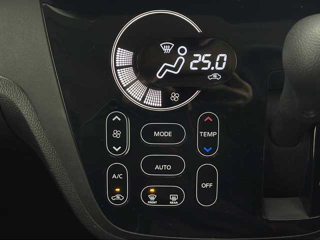 三菱 ｅＫスペース カスタムG 秋田県 2014(平26)年 6.6万km アメジストブラック 4WD/KENWOODメモリナビ　/　　CD/DVD/BT/フルセグTV/バックカメラ　/両側パワースライドドア　/HIDヘッドライト　/フォグランプ　/シートヒーター　/純正14インチアルミホイール　/アイドリングストップ　/横滑り防止装置　/リアサンシェード/オートエアコン/スマートキー