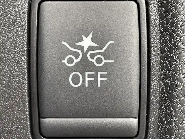 日産 ノート X FOUR 道央・札幌 2019(平31)年 5.1万km ブリリアントホワイトパール ・4WD/・エマージェンシーブレーキ/・レーンキープアシスト/・純正メモリ/・フルセグ/・Bluetooth/・CD・DVD/・AM/FM/・バックカメラ/・ETC/・コーナーセンサー/・前後ドライブレコーダー/・スマートキー/・プッシュスタート/・オートライト/・オートエアコン/・横滑り防止装置/・電格ミラー