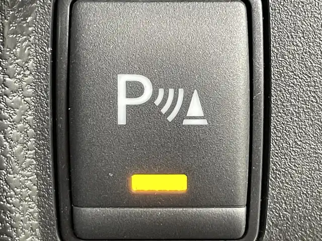 日産 ノート X FOUR 道央・札幌 2019(平31)年 5.1万km ブリリアントホワイトパール ・4WD/・エマージェンシーブレーキ/・レーンキープアシスト/・純正メモリ/・フルセグ/・Bluetooth/・CD・DVD/・AM/FM/・バックカメラ/・ETC/・コーナーセンサー/・前後ドライブレコーダー/・スマートキー/・プッシュスタート/・オートライト/・オートエアコン/・横滑り防止装置/・電格ミラー