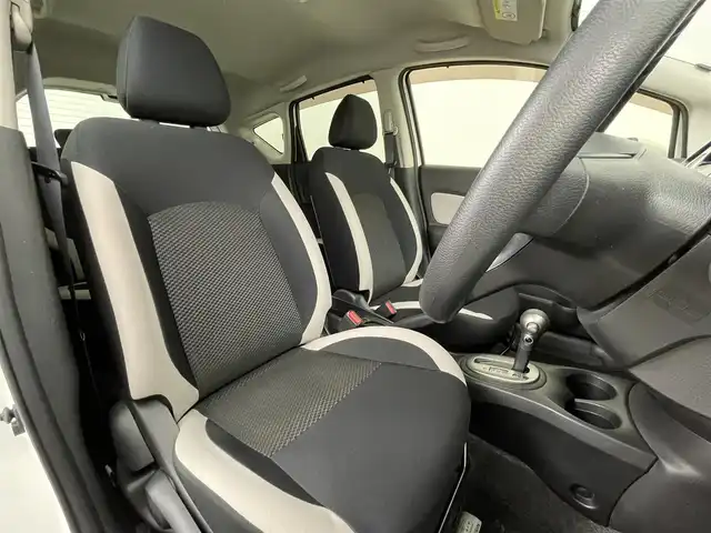 日産 ノート X FOUR 道央・札幌 2019(平31)年 5.1万km ブリリアントホワイトパール ・4WD/・エマージェンシーブレーキ/・レーンキープアシスト/・純正メモリ/・フルセグ/・Bluetooth/・CD・DVD/・AM/FM/・バックカメラ/・ETC/・コーナーセンサー/・前後ドライブレコーダー/・スマートキー/・プッシュスタート/・オートライト/・オートエアコン/・横滑り防止装置/・電格ミラー