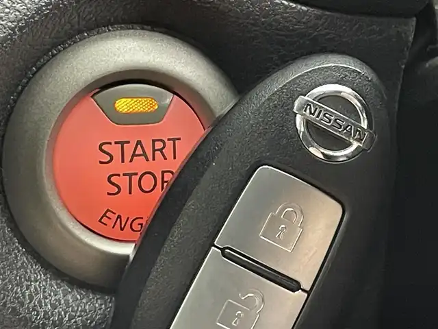 日産 ノート X FOUR 道央・札幌 2019(平31)年 5.1万km ブリリアントホワイトパール ・4WD/・エマージェンシーブレーキ/・レーンキープアシスト/・純正メモリ/・フルセグ/・Bluetooth/・CD・DVD/・AM/FM/・バックカメラ/・ETC/・コーナーセンサー/・前後ドライブレコーダー/・スマートキー/・プッシュスタート/・オートライト/・オートエアコン/・横滑り防止装置/・電格ミラー