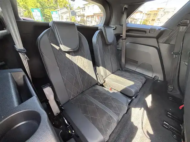 プジョー ５００８ GT ブルーHDi 熊本県 2019(令1)年 6.4万km BLANC NACRE ディスプレイオーディオ/【AppleCarPlay/AndroidAuto/Bluetooth/USB】/バックカメラ/サイドカメラ/アクティブセーフティブレーキ/レーンキープアシスト/コーナーセンサー/ブラインドスポットモニター/インテリジェントハイビーム/アダプティブクルーズコントロール/ハーフレザーシート/ステアリングリモコン/パドルシフト/パワーバックドア/ETC/電子パーキング/前後ドライブレコーダー/置くだけ充電/LEDオートライト