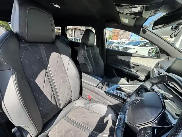 プジョー ５００８ GT ブルーHDi 熊本県 2019(令1)年 6.4万km BLANC NACRE ディスプレイオーディオ/【AppleCarPlay/AndroidAuto/Bluetooth/USB】/バックカメラ/サイドカメラ/アクティブセーフティブレーキ/レーンキープアシスト/コーナーセンサー/ブラインドスポットモニター/インテリジェントハイビーム/アダプティブクルーズコントロール/ハーフレザーシート/ステアリングリモコン/パドルシフト/パワーバックドア/ETC/電子パーキング/前後ドライブレコーダー/置くだけ充電/LEDオートライト