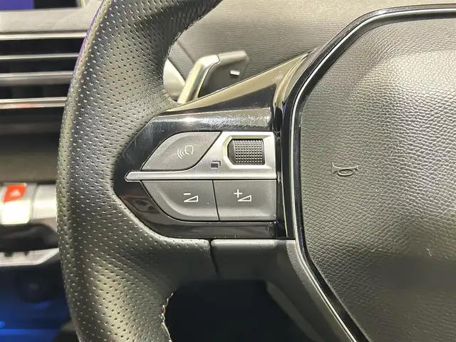 プジョー ５００８ GT ブルーHDi 福岡県 2019(令1)年 6.4万km BLANC NACRE 黒半革　/ＡＣＣ／ＢＳＭ　/ＡｐｐｌｅＣａｒＰｌａｙ　/純正ディスプレイオーディオ　/Ｂｌｕｅｔｏｏｔｈ　/Ｂカメラ／Ｓカメラ　/パドルシフト　/スマートキー　/フットトランクオープナー　/純正１８インチＡＷ