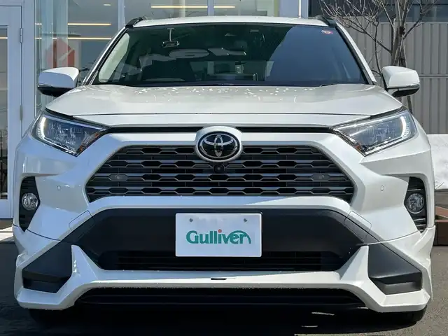 トヨタ ＲＡＶ４ G 道央・札幌 2020(令2)年 4.4万km ホワイトパールクリスタルシャイン ・４WD/・衝突軽減ブレーキ/・レザーシート/・純正9インチディスプレイオーディオ/　BT＆USB＆ラジオ/・全方位カメラ/・バックカメラ/・D席パワーシート/・シートヒーター/・TRDエアロ/・コーナーセンサー/・レーンキープアシスト/・レーダークルーズコントロール/・パワーバックドア/・オートエアコン/・オートライト/・オートリトラミラー/・MT付きAT/・ETC/・プッシュスタート/・スマートキー/・ステアリングヒーター/・ブラインドスポットモニター/・前後ドライブレコーダー/・LEDヘッドライト/・純正フロアマット/・ドアバイザー/・ウィンカーミラー/・フォグライト/・オートハイビーム/・純正18インチＡＷ