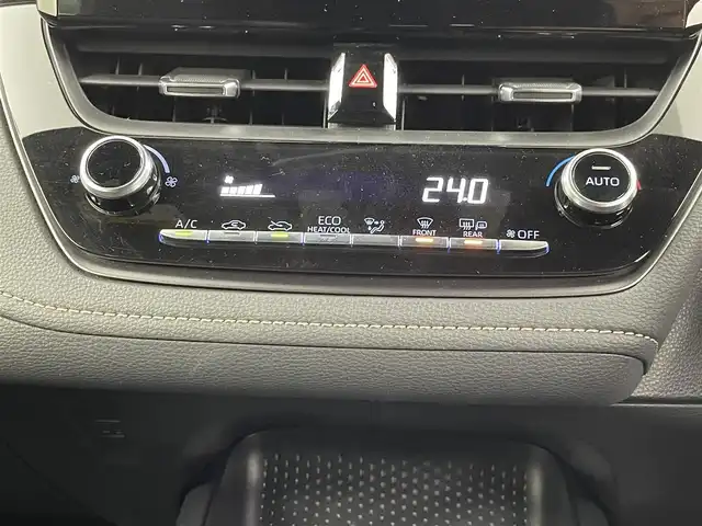 トヨタ カローラツーリング ダブルバイビー 埼玉県 2020(令2)年 3.8万km ブラックマイカ 純正ディスプレイオーディオ/(Bluetooth/USB/AM/FM)/地デジフルセグ/バックカメラ/前後ドライブレコーダー/ETC/アダプティブクルーズコントロール/車線逸脱警報/衝突軽減ブレーキ/ブラインドスポットモニター/オートマチックハイビーム/スポーツモード/電子パーキングシステム/ブレーキホールド/ステアリングリモコン/フロントフォグランプ/純正フロアマット/純正ドアバイザー/純正17インチアルミホイール