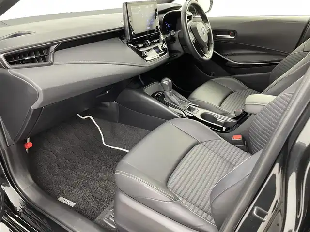 トヨタ カローラツーリング ダブルバイビー 埼玉県 2020(令2)年 3.8万km ブラックマイカ 純正ディスプレイオーディオ/(Bluetooth/USB/AM/FM)/地デジフルセグ/バックカメラ/前後ドライブレコーダー/ETC/アダプティブクルーズコントロール/車線逸脱警報/衝突軽減ブレーキ/ブラインドスポットモニター/オートマチックハイビーム/スポーツモード/電子パーキングシステム/ブレーキホールド/ステアリングリモコン/フロントフォグランプ/純正フロアマット/純正ドアバイザー/純正17インチアルミホイール