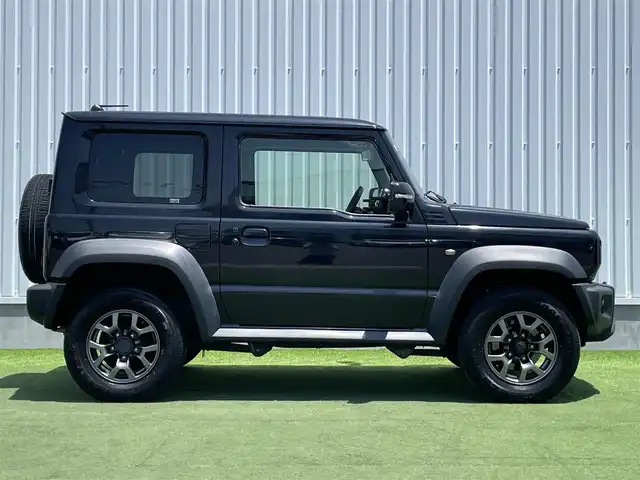 スズキ ジムニー シエラ JC 香川県 2020(令2)年 5.7万km ブルーイッシュブラックパール3 登録時走行距離：56350km/カロッツェリア8型ナビ/　CD DVD BT フルセグTV/バックカメラ/衝突被害軽減装置/レーンキープアシスト/クルーズコントロール/ダウンヒルアシスト/LEDヘッドライト/オートライト/フォグランプ/ヘッドライトウォッシャー/電動格納ウィンカーミラー/ヒーテッドドアミラー/横滑り防止装置/ドライブレコーダー/ビルトインETC/シートヒーター/革巻きステアリング/ステアリングスイッチ/プッシュスタート/スマートキー/スペアキー