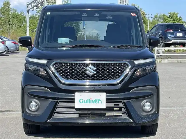 スズキ ソリオ バンディット HV MV 道央・札幌 2024(令6)年 2.1万km スーパーブラックパール ４WD/社外メモリーナビ/AM/FM/BT/デュアルカメラブレーキサポート/横滑り防止装置/レーダークルーズコントロール/レーンキープアシスト/リヤパーキングセンサー/バックカメラ/ETC/ドライブレコーダー/アイドリングストップ/HUD/両側パワースライドドア/前席シートヒーター/革巻きステアリング/ステアリングリモコン/プッシュスタート/スマートキー/LEDヘッドライト/オートライト/オートハイビーム/フォグランプ/電動格納ミラー/ヒーテッドドアミラー/ウィンカーミラー/フロアマット/スペアキー/レンタカー登録