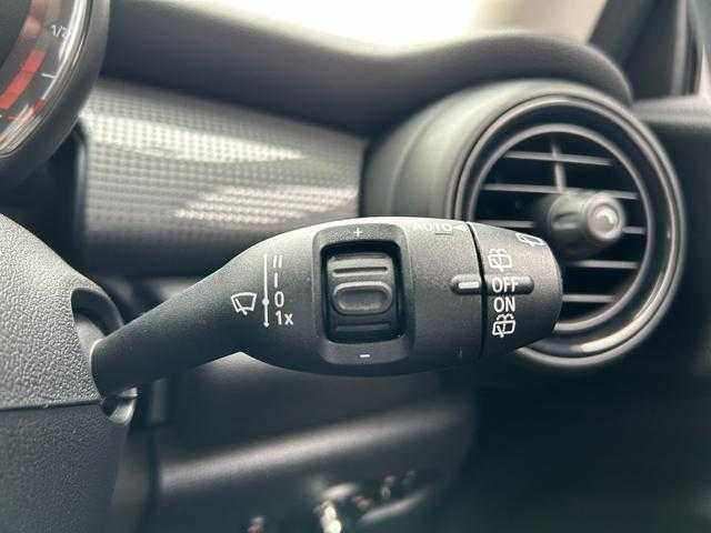 ＭＩＮＩ ミニ クーパー D 埼玉県 2021(令3)年 4.9万km ソラリスオレンジ 純正HDDナビ/(Bluetooth/USB)/バックカメラ/シートヒーター/コンフォートアクセス/ＰＤＣ/ＬＥＤヘッドライト/ＥＴＣ/オートライト/アイドリングストップ
