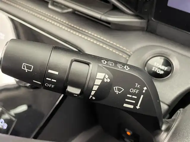 日産 セレナ e－パワー ハイウェイスター V 大分県 2023(令5)年 4.1万km プリズムホワイト メーカーOPナビ（12.3インチ）/TV/Bluetooth/アラウンドビューモニター/両側パワースライドドア/フリップダウンモニター/プロパイロット/デジタルインナーミラー/レーダークルーズ/電動パーキングブレーキ/LEDヘッドライト/フロアマット/プッシュスタート/BSM/ETC