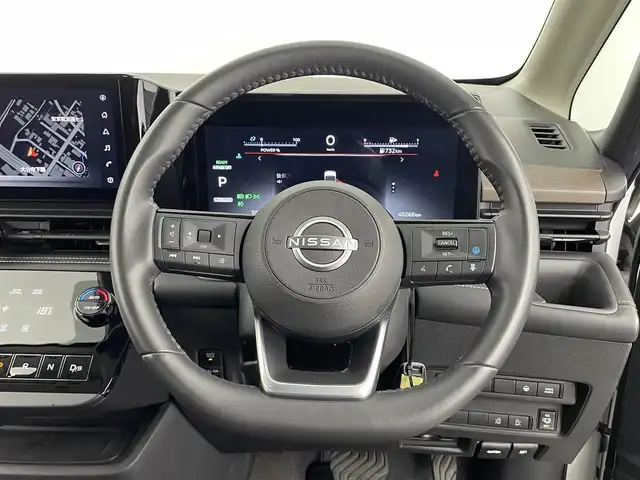 日産 セレナ e－パワー ハイウェイスター V 大分県 2023(令5)年 4.1万km プリズムホワイト メーカーOPナビ（12.3インチ）/TV/Bluetooth/アラウンドビューモニター/両側パワースライドドア/フリップダウンモニター/プロパイロット/デジタルインナーミラー/レーダークルーズ/電動パーキングブレーキ/LEDヘッドライト/フロアマット/プッシュスタート/BSM/ETC