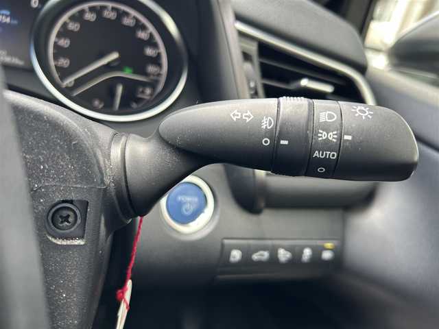 トヨタ カムリ G レザーパッケージ 愛知県 2017(平29)年 7万km アティチュードブラックマイカ 純正メモリナビ/フルセグテレビ/バックカメラ/Bluetooth/ウィンカーミラー/クルーズコントロール/サンルーフ/ドアバイザー/プッシュスタート/パワーバックドア/ビルトインETC/デジタルインナーミラー/衝突軽減ブレーキ/BSM