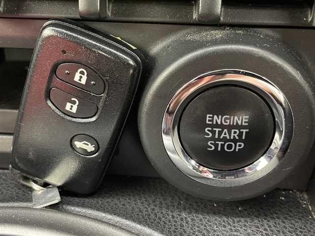 トヨタ ８６ GT 茨城県 2012(平24)年 12.6万km ライトニングレッド 社外ナビ/バックカメラ/フルセグ/ETC/シートヒーター/純正17インチAW/スマートキー/プッシュスタート