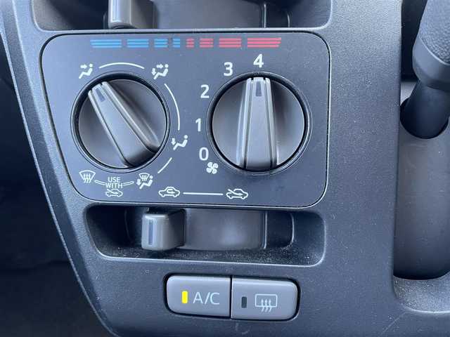 ダイハツ ミラ イース L 道央・札幌 2018(平30)年 5.1万km マゼンタベリーマイカM 登録時走行距離50178ｋｍ/　4　W　D　/純正オーディオ（CD/FM/AM)/アイドリングストップ/リモコンキー/純正フロアマット/ABS/横滑り防止装置/盗難防止装置/ヘッドライトレベライザー
