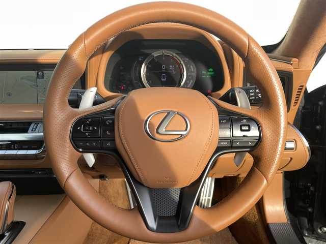 レクサス ＬＣ 500h Sパッケージ 愛知県 2017(平29)年 6.6万km グラファイトブラックガラスフレーク ”マークレビンソン”リファレンスサラウンドサウンドシステム/カーボンルーフ/格納式アクティブリヤウィング/アンビエントイルミネーション/アルカンターラシート/TFT液晶式メーター/カラーヘッドアップディスプレイ/ディスプレイオーディオ（コネクッティッドナビ対応）/ETC2.0/バックカメラ/フルセグTV/CD/DVD/Blu-ray再生/ミュージックサーバー（SD録音）/Bluetooth/USB/AUX接続/パワーシート（D/N）/オートスライドアウェイ&リターンメモリー機能（D）/ワンタッチウォークインシート/シートヒーター（D/N）/シートベンチレーション（D/N）/純正フロアマット/純正21インチアルミホイール/LEDヘッドライト/オートマチックハイビーム/コーナーセンサー/横滑り防止装置/レーンキープアシスト/ブラインドスポットモニター/電動パーキングブレーキ/ブレーキホールド/純正ドライブレコーダー（前）/レーダークルーズコントロール/パドルシフト/プリクラッシュセーフティシステム