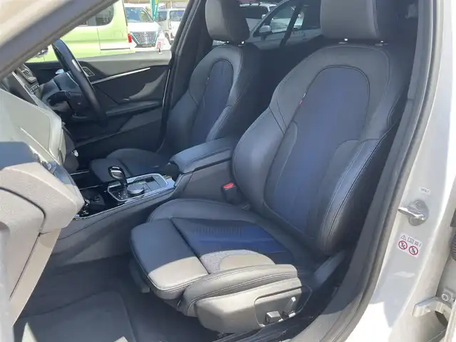 ＢＭＷ １１８ｄ Mスポーツ 福島県 2022(令4)年 4.2万km アルピンホワイトⅢ 純正HDDナビ/AM/FM/BT/USB/レーダークルーズコントロール/クリアランスソナー/ハーフレザーシート/パワーシート/パワーバックドア/バックカメラ/ステアリングリモコン/アイドリングストップ/LEDヘッドライト/フォグ/リアフォグ/プッシュスタート/フロアマット/純正ドライブレコーダー/ワイヤレス充電/USB充電ポート/ETC 2.0