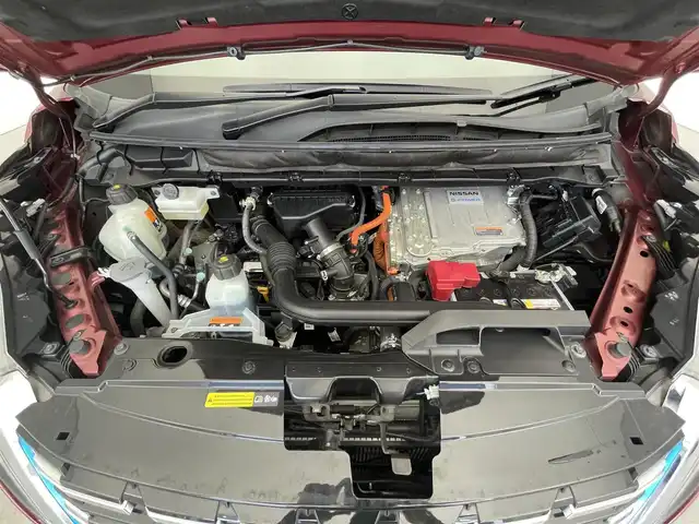 日産 セレナ e－パワー ハイウェイスター V 滋賀県 2021(令3)年 6.7万km マルーンレッド 2トーン 純正10インチナビ/・フルセグTV/Bluetooth/CD/DVD/アラウンドビューモニター/純正フリップダウンモニター/プロパイロット/BSM/インテリジェントルームミラー/両側自動スライドドア/LEDヘッドライト/電動パーキング/オートホールド/前後ドライブレコーダー/プッシュスタート/ETC