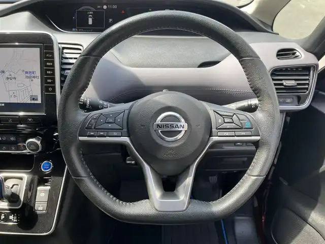 日産 セレナ e－パワー ハイウェイスター V 滋賀県 2021(令3)年 6.7万km マルーンレッド 2トーン 純正10インチナビ/・フルセグTV/Bluetooth/CD/DVD/アラウンドビューモニター/純正フリップダウンモニター/プロパイロット/BSM/インテリジェントルームミラー/両側自動スライドドア/LEDヘッドライト/電動パーキング/オートホールド/前後ドライブレコーダー/プッシュスタート/ETC