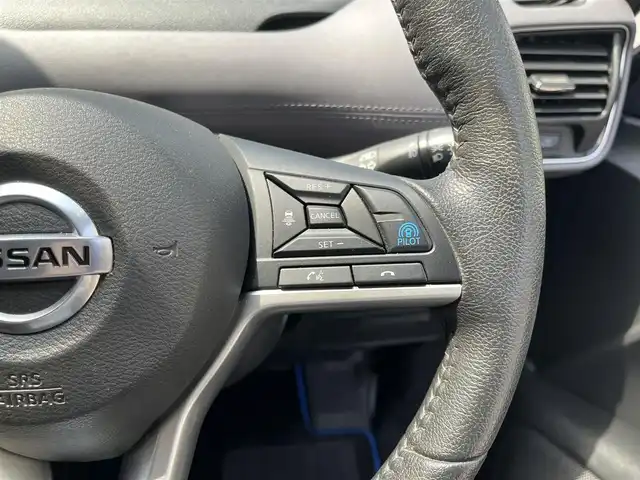 日産 セレナ e－パワー ハイウェイスター V 滋賀県 2021(令3)年 6.7万km マルーンレッド 2トーン 純正10インチナビ/・フルセグTV/Bluetooth/CD/DVD/アラウンドビューモニター/純正フリップダウンモニター/プロパイロット/BSM/インテリジェントルームミラー/両側自動スライドドア/LEDヘッドライト/電動パーキング/オートホールド/前後ドライブレコーダー/プッシュスタート/ETC