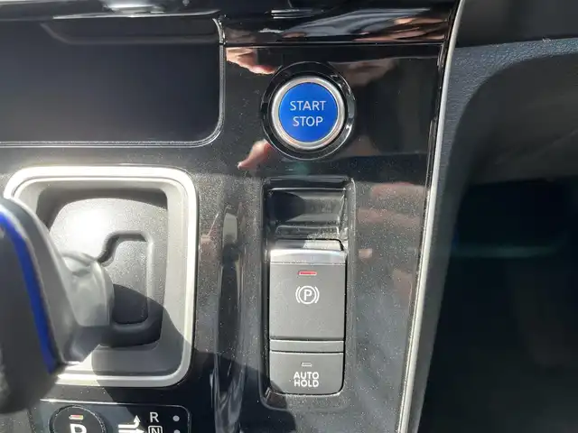 日産 セレナ e－パワー ハイウェイスター V 滋賀県 2021(令3)年 6.7万km マルーンレッド 2トーン 純正10インチナビ/・フルセグTV/Bluetooth/CD/DVD/アラウンドビューモニター/純正フリップダウンモニター/プロパイロット/BSM/インテリジェントルームミラー/両側自動スライドドア/LEDヘッドライト/電動パーキング/オートホールド/前後ドライブレコーダー/プッシュスタート/ETC