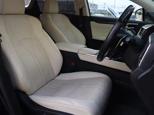 レクサス ＲＸ 450hL 宮城県 2019(令1)年 4.8万km ディープブルーマイカ レクサスセーフティプラス/ムーンルーフ/マークレビンソン/三眼ＬＥＤヘッドライト/レーダークルーズコントロール/ヘッドアップディスプレイ/ホワイトレザーシート/シートヒーター/エアシート/メモリ付きシート/純正メモリナビ/フルセグTV/パノラミックビューモニター/ブラインドスポットモニター/レーンキープアシスト/クリアランスソナー/ステアリングヒーター/パワーバックドア/シーケンシャルウィンカー/オートライト/オートマチックハイビーム/6人乗り/4WD/置くだけ充電/純正20インチAW/純正前方ドライブレコーダー/ETC2.0