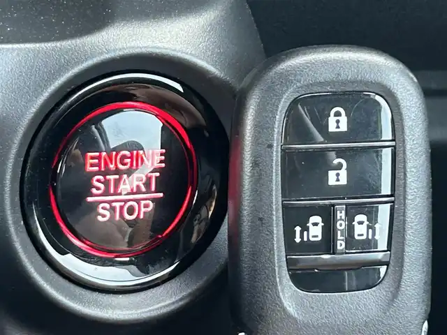 ホンダ Ｎ ＢＯＸ カスタム ターボ コーディネートS 兵庫県 2023(令5)年 0.3万km グレー 純正8インチディスプレイオーディオ/バックカメラ/ビルトインETC/両側パワースライドドア/前席シートヒーター/LEDヘッドライト/オートライト/パドルシフト/純正15インチAW/純正フロアマット/衝突軽減ブレーキ/スマートキープッシュスタート