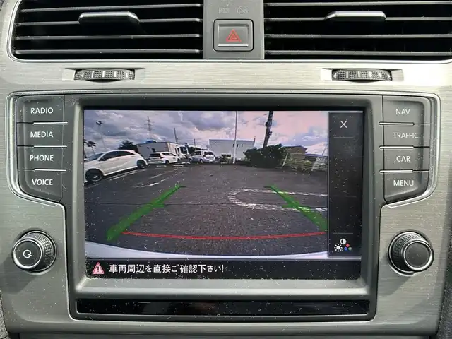 フォルクスワーゲン ゴルフ ヴァリアント TSI コンフォートライン プレミアムED 茨城県 2015(平27)年 7.7万km オリックスホワイトマザーオブパールエフェクト 純正メモリーナビ/（AM.FM.CD.DVD.BT.USB）/フルセグTV/バックカメラ/ETC/ドラレコ/クルーズコントロール/LEDヘッドライト/オートライト/スマートキー/プッシュスタート