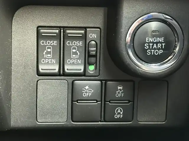 トヨタ タンク カスタムG－T 埼玉県 2017(平29)年 11.5万km レーザーブルークリスタルシャイン (株)IDOMが運営する【じしゃロン鳩ヶ谷店】の自社ローン専用車両になりますこちらは現金またはオートローンご利用時の価格です。自社ローンご希望の方は別途その旨お申付け下さい/スマートアシスト２/・衝突回避支援ブレーキ/・衝突警報機能/・車線逸脱警報機能/・誤発進抑制制御機能/両側パワースライドドア/純正ＳＤナビ/　(CD/DVD/SD/Bluetooth接続)/フルセグＴＶ/バックカメラ/ビルドインＥＴＣ/プッシュスタート/クルーズコントロール/後部席サンシェード/ＬＥＤヘッドライト/ＬＥＤフォグランプ
