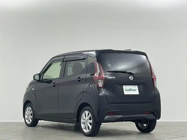 日産 デイズ X 埼玉県 2022(令4)年 2.5万km ブラック ナビ　Ｂｌｕｅｔｏｏｔｈ　バックカメラ　フルセグＴＶ　コーナーセンサー　オートマチックハイビーム　スマートキー　スペアキー　アイドリングストップ　衝突軽減システム　ドライブレコーダー　ＥＴＣ