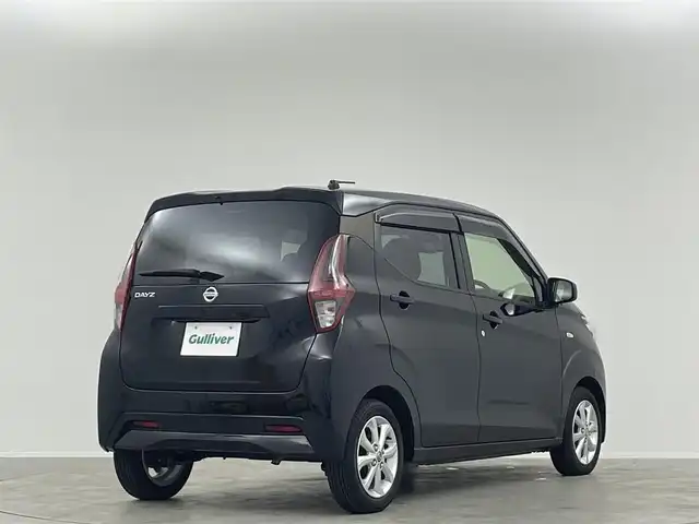 日産 デイズ X 埼玉県 2022(令4)年 2.5万km ブラック ナビ　Ｂｌｕｅｔｏｏｔｈ　バックカメラ　フルセグＴＶ　コーナーセンサー　オートマチックハイビーム　スマートキー　スペアキー　アイドリングストップ　衝突軽減システム　ドライブレコーダー　ＥＴＣ