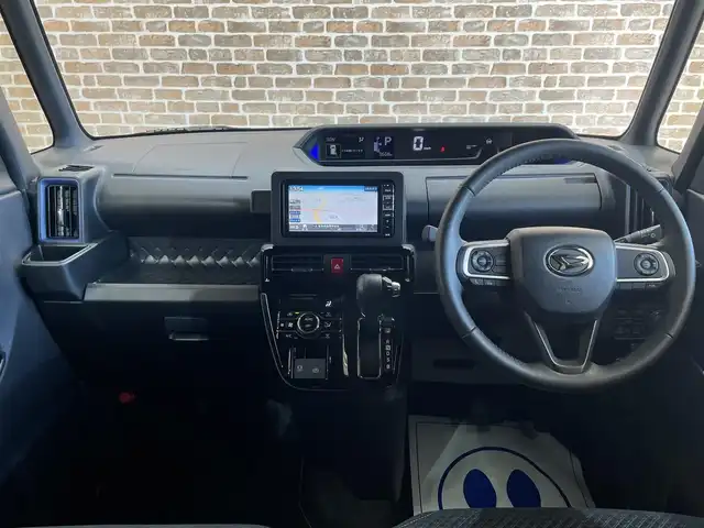 ダイハツ タント カスタム RS 岩手県 2023(令5)年 1万km シャイニングホワイトパール ４WD/ターボ/両側パワースライドドア/スマートアシスト/衝突回避支援ブレーキ/ブレーキ制御付き誤発進抑制機能/車線逸脱警報/アダプティブクルーズコントロール/レーンキープコントロール/オートハイビーム/標識認識機能/先行車発信お知らせ機能/コーナーセンサー/横滑り防止装置/アイドリングストップ/ロールサンシェード/前席シートヒーター/運転席ロングスライドシート/オプションALPINE製ナビ/フルセグTV/バックカメラ/ETC/LEDヘッドライト/LEDフォグライト/純正１５インチアルミホイール