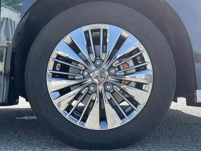 日産 セレナ ライダー プロパイロット E 滋賀県 2017(平29)年 2.1万km ダイヤモンドブラック 社外エアロ/社外フロントグリル/両側パワースライドドア/フリップダウンモニター/純正9インチナビ【MM516D-L】/（AM/FM/フルセグ/CD/DVD/Bluetooth）/バックカメラ/ETC/ドライブレコーダー/スタッドレスタイヤ積込/踏み間違い防止アシスト/ブレーキアシスト/プリクラッシュブレーキアシスト/ヒルスタート（坂道発進）アシスト/前方衝突防止支援システム/TCS（トラクションコントロールシステム）/VDC（ビークルダイナミクスコントロール）/レーンキープアシスト/車間自動制御システム	/ASCD（オートスピードコントロール装置）/ABS（アンチロックブレーキシステム）/コーナー・バックセンサー（ソナー）/標識検知機能/電動格納ミラー/電子パーキング/ブレーキホールド/ステアリングスイッチ/オートライト/LEDヘッドライト/フロントフォグ/フルオートエアコン/プッシュスタート/スマートキー/純正フロアマット/純正ドアバイザー