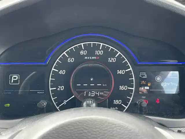 日産 ノート e－パワー ニスモ 岡山県 2018(平30)年 9万km スーパーブラック 登録時走行距離　89474km/禁煙車/純正SDナビ(MM318D-W)/　(CD/フルセグTV/Bluetooth)/インテリジェントルームミラー/ニスモエアロ/全方位カメラ/クルーズコントロール(追従走行あり)/エマージェンシーブレーキ（衝突軽減システム）/車線逸脱警報（レーンキープアシスト）/純正ドライブレコーダー/ETC/革巻きステアリング/ステアリングスイッチ/純正LEDヘッドライト/フォグライト/オートライト/プッシュスタート/スマートキー/アイドリングストップ/純正アルミホイール 16インチ/ドアバイザー/ウインカーミラー/電動格納ミラー/ニスモ純正ドアハンドルプロテクター/横滑防止装置/盗難防止装置
