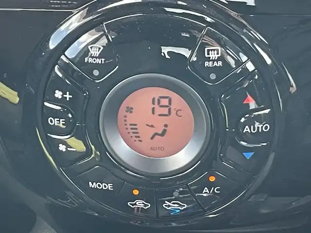 日産 ノート e－パワー ニスモ 岡山県 2018(平30)年 9万km スーパーブラック 登録時走行距離　89474km/禁煙車/純正SDナビ(MM318D-W)/　(CD/フルセグTV/Bluetooth)/インテリジェントルームミラー/ニスモエアロ/全方位カメラ/クルーズコントロール(追従走行あり)/エマージェンシーブレーキ（衝突軽減システム）/車線逸脱警報（レーンキープアシスト）/純正ドライブレコーダー/ETC/革巻きステアリング/ステアリングスイッチ/純正LEDヘッドライト/フォグライト/オートライト/プッシュスタート/スマートキー/アイドリングストップ/純正アルミホイール 16インチ/ドアバイザー/ウインカーミラー/電動格納ミラー/ニスモ純正ドアハンドルプロテクター/横滑防止装置/盗難防止装置