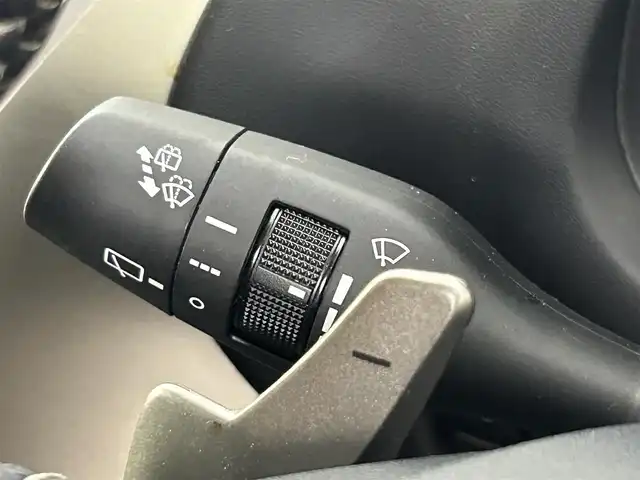 レクサス ＮＸ 300h Iパッケージ 道央・札幌 2018(平30)年 5.4万km ソニッククォーツ ・４WD/・寒冷地仕様/・純正ナビゲーション/　CD/DVD/BT/USB/フルセグ/SD/Miracast/・サンルーフ/・パノラミックビューモニター/・純正前方録画ドライブレコーダー/・レーダークルーズコントロール/・プリクラッシュセーフティ/・ブラインドスポットモニター/・レーンディパーチャーアラート/・パーキングサポートアラート/・パーキングサポートブレーキ/・レーンキープアシスト/・オートライト/・レザーシート/・オートマチックハイビーム/・パワーバックドア/・ステアリングヒーター/・前席パワーシート/・横滑り防止装置/・前後コーナーセンサー/・前席シートヒーター/・ビルトインETC2.0/・スマートキー/・プッシュスタート/・MTモード付AT/・スペアキー1本/・LEDヘッドライト/・前後フォグライト/・ルーフレール/・純正AW１８インチ/・TPMS/・社外フロアマット