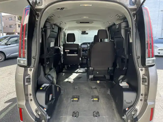 トヨタ ノア X 宮城県 2021(令3)年 4.6万km アバンギャルドブロンズメタリック ワンオーナー/福祉車両/純正メモリナビ/AM/FM/CD/DVD/BT/フルセグTV/バックカメラ/ステアリングスイッチ/両側パワースライドドア/クルーズコントロール/横滑り防止装置/アイドリングストップ/衝突被害軽減システム/レーンキープアシスト/MTモード搭載/純正スチール夏タイヤ15インチ/LEDライト/電動格納ミラー/ウィンカードアミラー/ETC/プッシュスタート/保証書・記録簿・取扱説明書