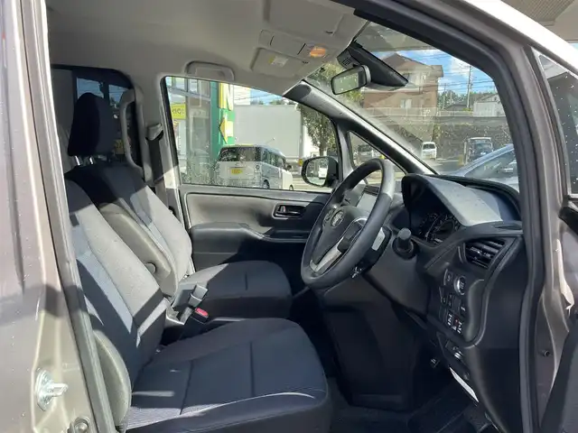 トヨタ ノア X 宮城県 2021(令3)年 4.6万km アバンギャルドブロンズメタリック ワンオーナー/福祉車両/純正メモリナビ/AM/FM/CD/DVD/BT/フルセグTV/バックカメラ/ステアリングスイッチ/両側パワースライドドア/クルーズコントロール/横滑り防止装置/アイドリングストップ/衝突被害軽減システム/レーンキープアシスト/MTモード搭載/純正スチール夏タイヤ15インチ/LEDライト/電動格納ミラー/ウィンカードアミラー/ETC/プッシュスタート/保証書・記録簿・取扱説明書