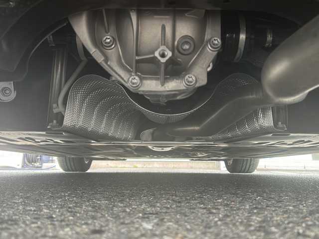 トヨタ スープラ SZ 愛知県 2020(令2)年 0.5万km ホワイトメタリック /禁煙車/ワンオーナー//純正ナビ・フルセグTV//Bluetooth/ETC//バックカメラ//純正ドライブレコーダー/　（DRT-H68A）//ToyotaSupraSafety//プリクラッシュセーフティ//レーンディパーチャーアラート//ブラインドスポットモニター//クリアランスソナー//アダプティブハイビーム//レーダークルーズコントロール/　（全車速追従機能）//リアクロストラフィックアラート//ヒルスタートアシストコントロール//本革3本スポークステアリング//ステアリングスイッチ//パドルシフト//電動パーキング//アイドリングストップ//6灯LEDオートライト//LEDリアフォグランプ//電動格納ミラーウィンカー//純正１７インチアルミ//プッシュスタート//フロアマット//取扱説明書/新車保証書//スペアキー