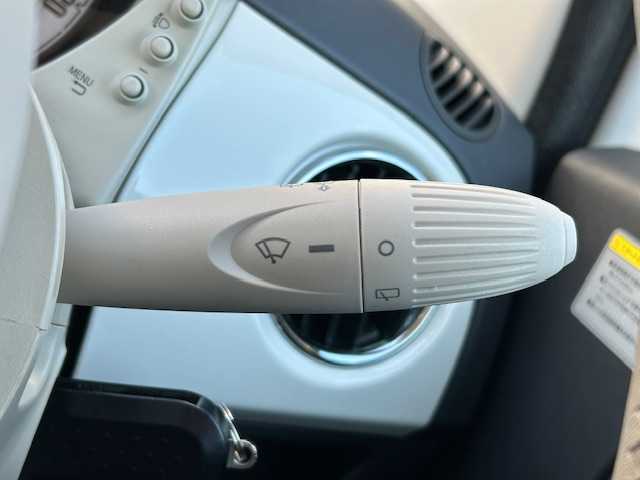 フィアット ５００ 1．2 ポップ 道東・釧路十勝 2017(平29)年 4万km ボサノバホワイト 純正ディスプレイオーディオ/ BT/USB/AUX/社外ETC/社外前後ドライブレコーダー/ステアリングスイッチ/ハロゲンヘッドライト/マニュアルエアコン/純正14インチスチールホイール/純正フロアマット/リモコンキー