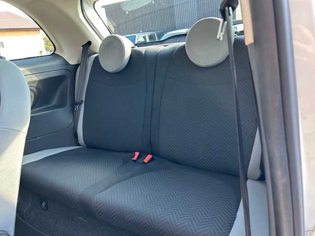 フィアット ５００ 1．2 ポップ 道東・釧路十勝 2017(平29)年 4万km ボサノバホワイト 純正ディスプレイオーディオ/ BT/USB/AUX/社外ETC/社外前後ドライブレコーダー/ステアリングスイッチ/ハロゲンヘッドライト/マニュアルエアコン/純正14インチスチールホイール/純正フロアマット/リモコンキー