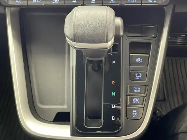 トヨタ ヴォクシー ハイブリッド S－Z 愛知県 2023(令5)年 2万km アティチュードブラックマイカ 純正１０．５型ナビ　快適利便Ｈｉgh　禁煙車　フルセグＴＶ　ＤＶＤデッキ　バックカメラ　ハーフレザー　シートヒーター　パワーバックドア　ＡＣ１００Ｖ　モデリスタシグネチャーイルミ　前後ドラレコ　衝突軽減　シートカバー　セーフティセンス　車線逸脱　モデリスタLEDグリル　LEDオートライト　オートハイビーム　ナノイーXエアコン　コーナーセンサー　クリアランスソナー　電動パーキング