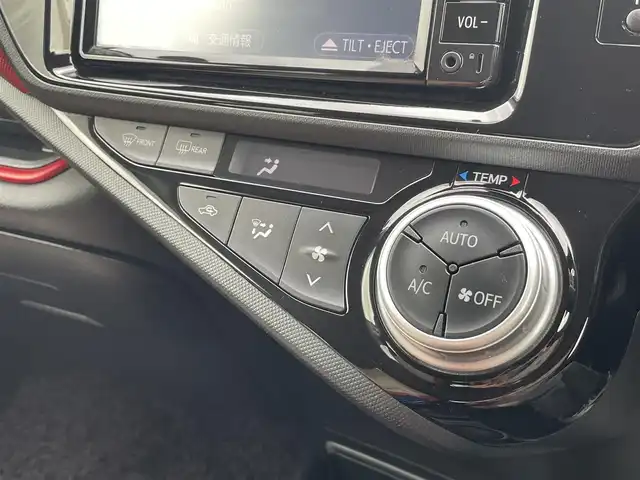 トヨタ アクア S 兵庫県 2016(平28)年 4万km ライムホワイトパールクリスタルシャイン 外部検査実施済み//ワンオーナー//純正メモリーナビ（NSCD-W66）//ワンセグTV/BT//バックカメラ//ステアリングリモコン//LEDヘッドランプ//ビルトインETC//プリクラッシュセーフティ//レーンディパーチャーアラート//オートマチックハイビーム//H29/30/R1/2/3/4/5/6年ディーラー点検記録簿